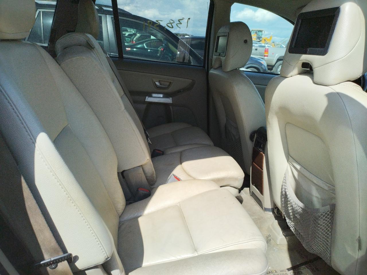 2005 VOLVO XC90 V8 - YV1CZ852651209699 — photo 5