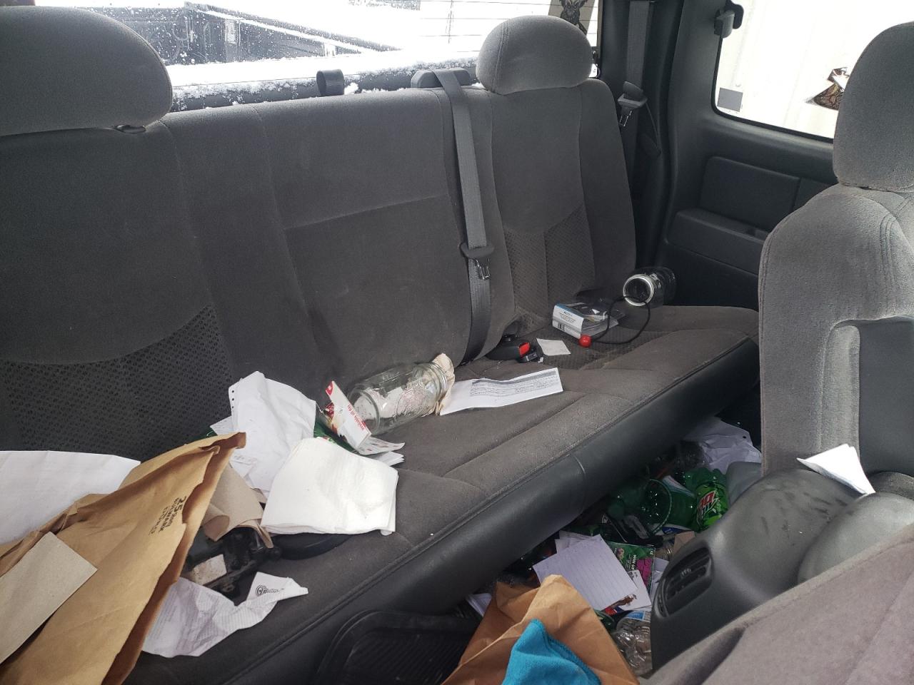 2006 CHEVROLET SILVERADO - 2GCEK19B361170411 — photo 6
