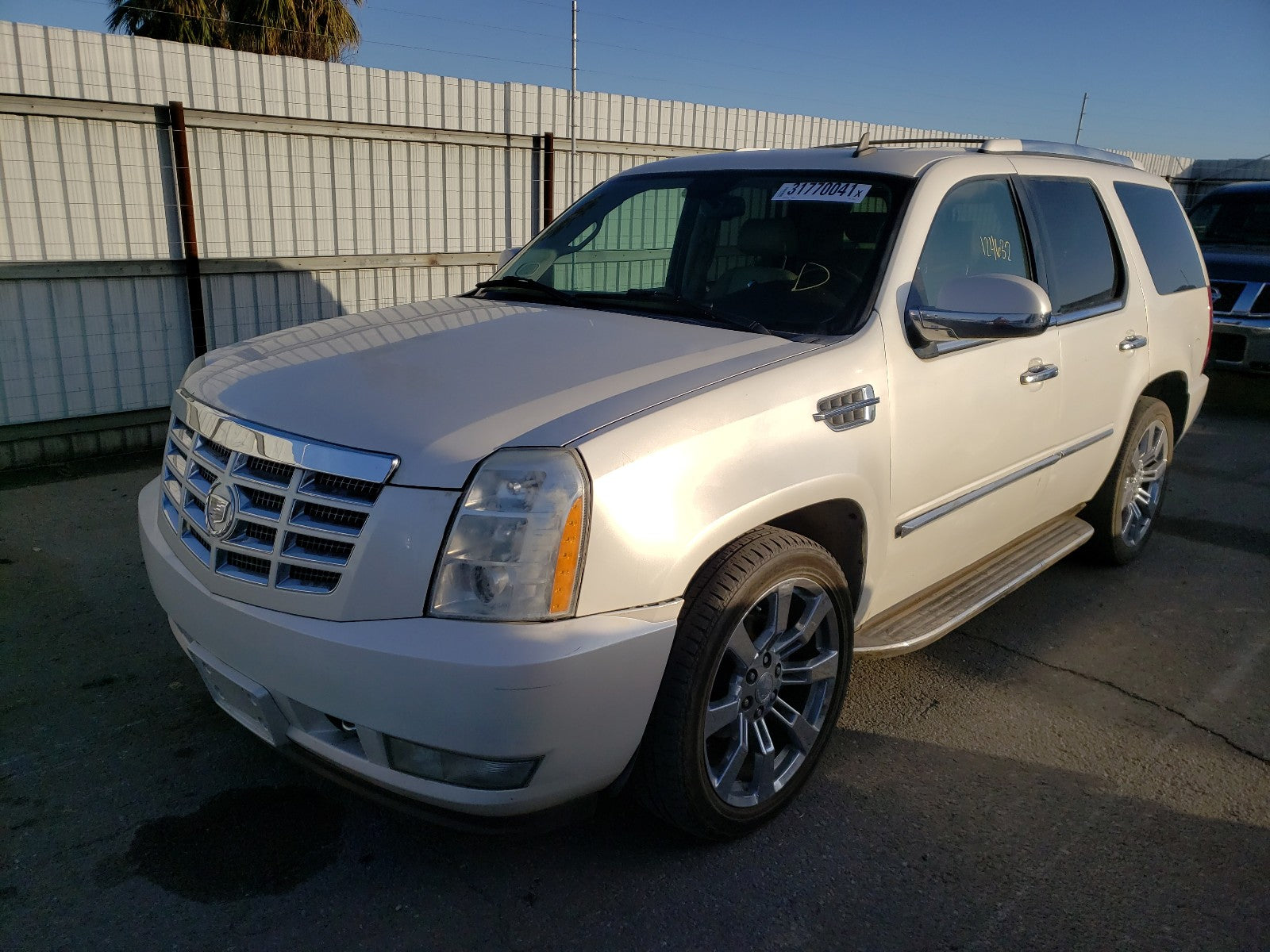 2007 CADILLAC ESCALADE L - 1GYFK63807R164812 — photo 2