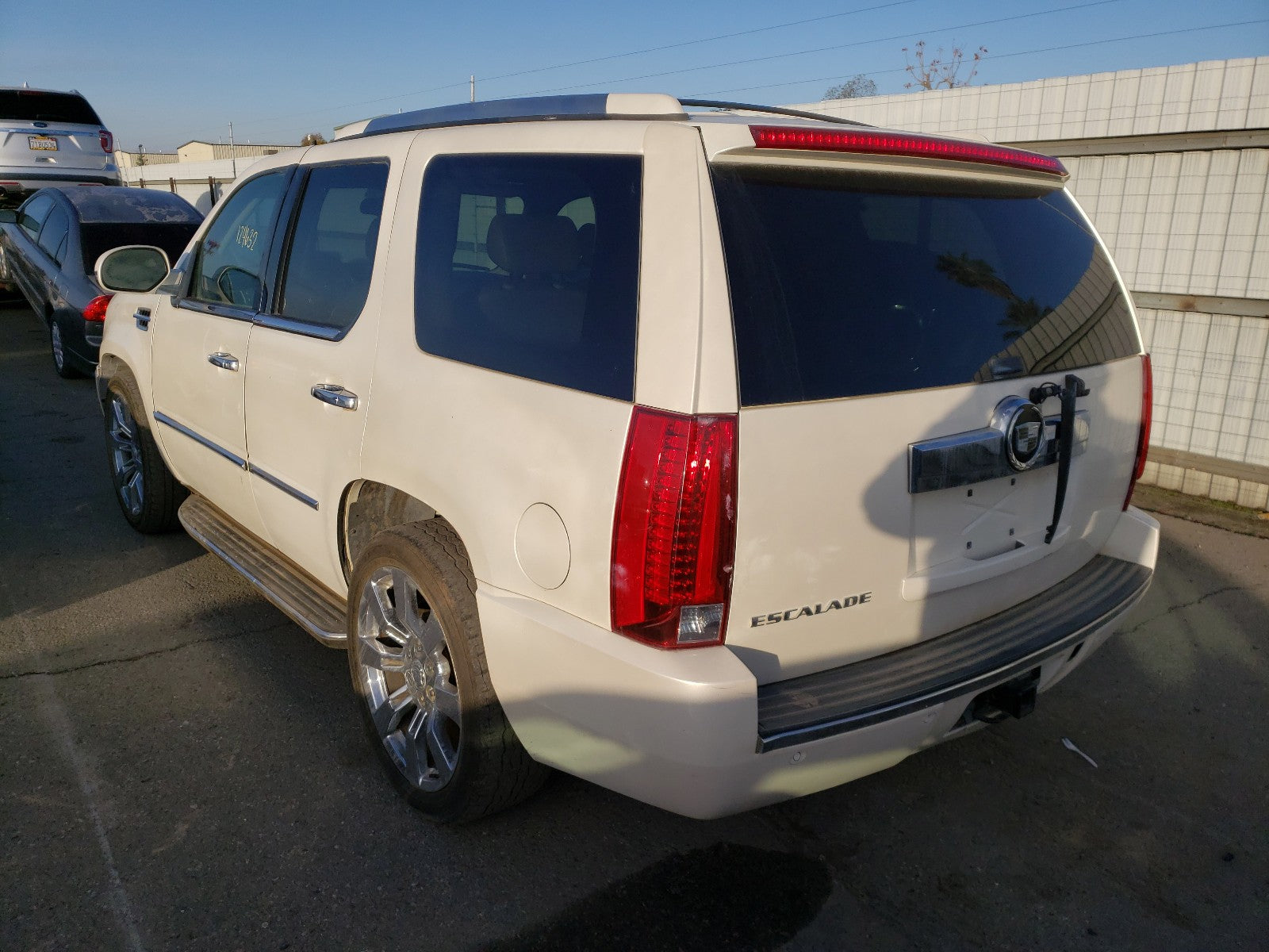 2007 CADILLAC ESCALADE L - 1GYFK63807R164812 — photo 3
