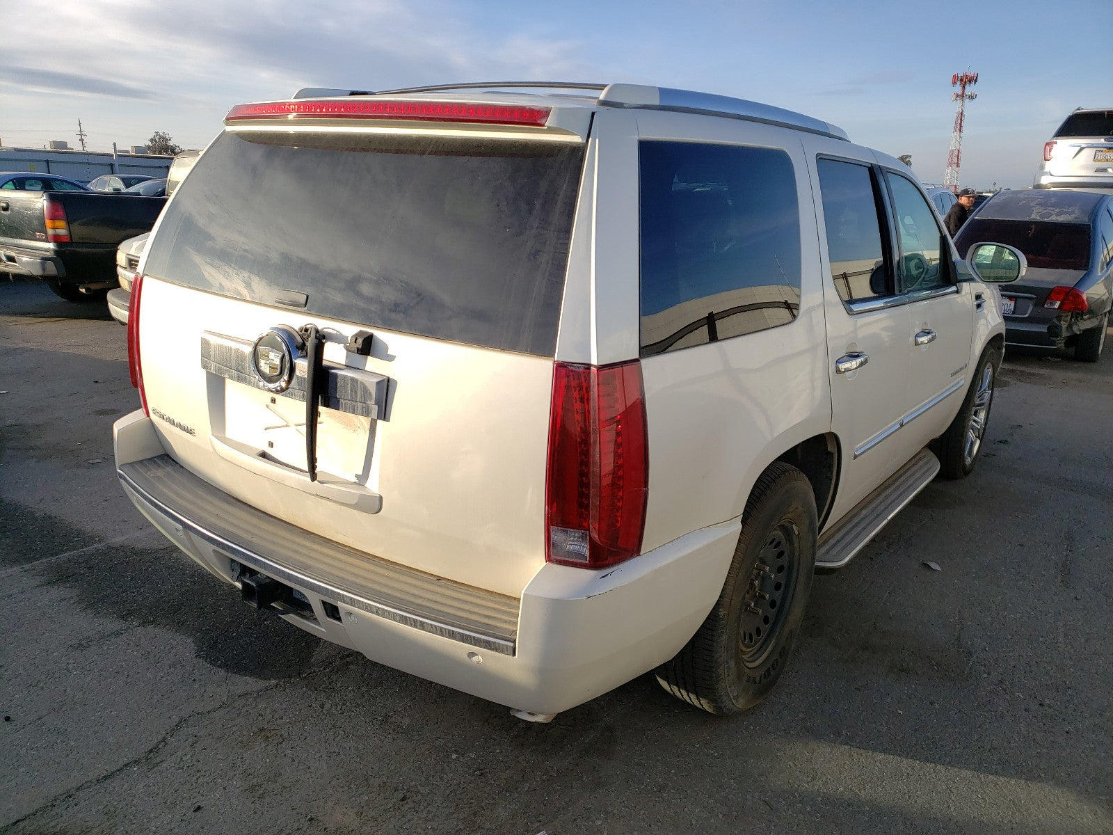 2007 CADILLAC ESCALADE L - 1GYFK63807R164812 — photo 4
