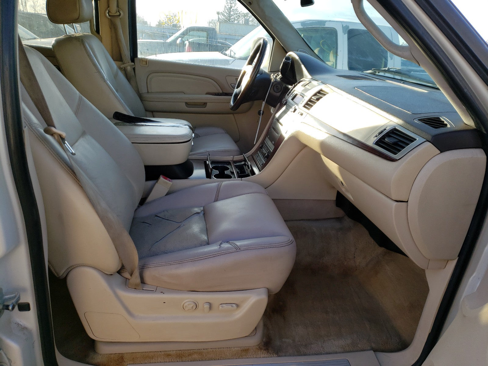 2007 CADILLAC ESCALADE L - 1GYFK63807R164812 — photo 5
