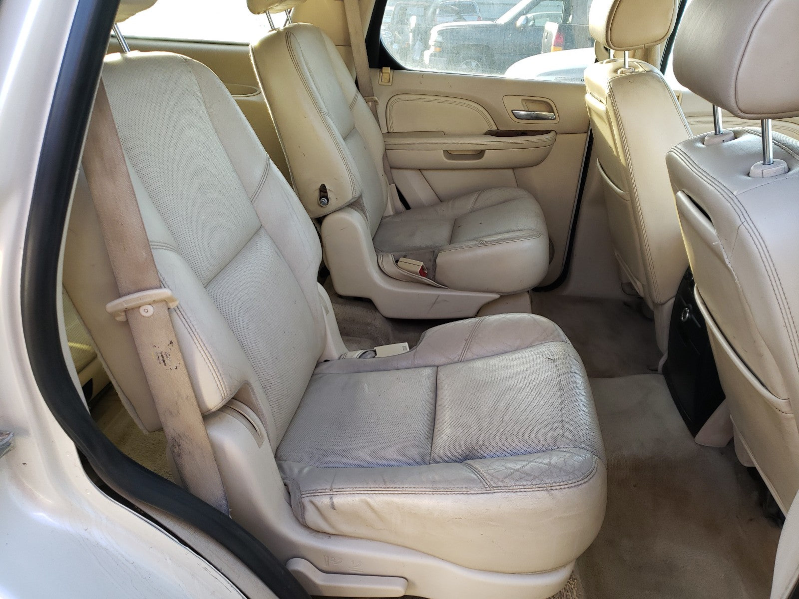 2007 CADILLAC ESCALADE L - 1GYFK63807R164812 — photo 6