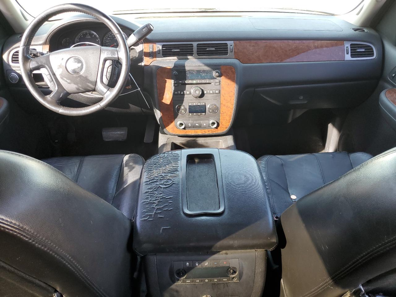 2007 CHEVROLET TAHOE C150 - 1GNFC130X7J328864 — photo 8