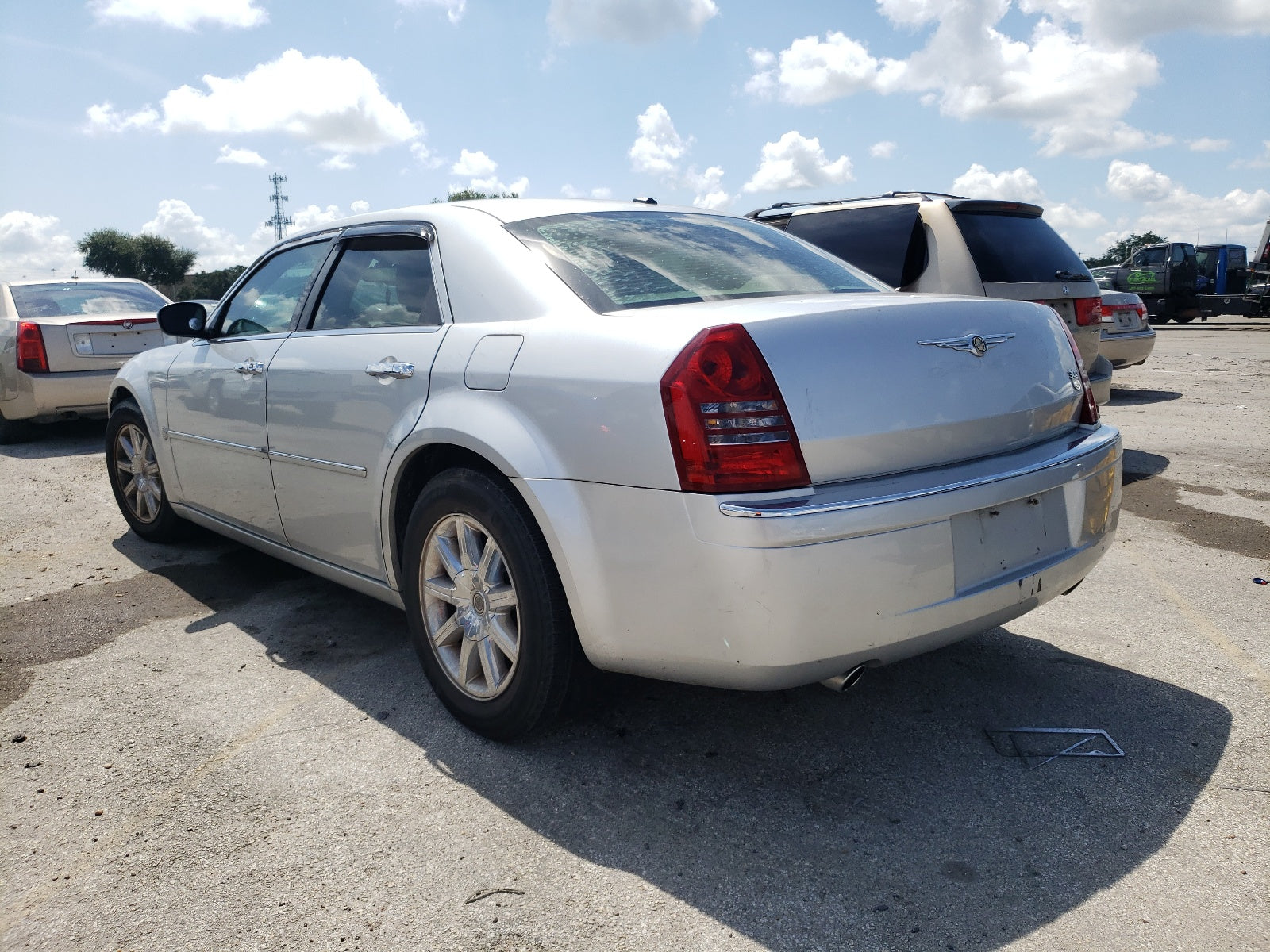 2007 CHRYSLER 300C - 2C3KA63H67H896356 — photo 2