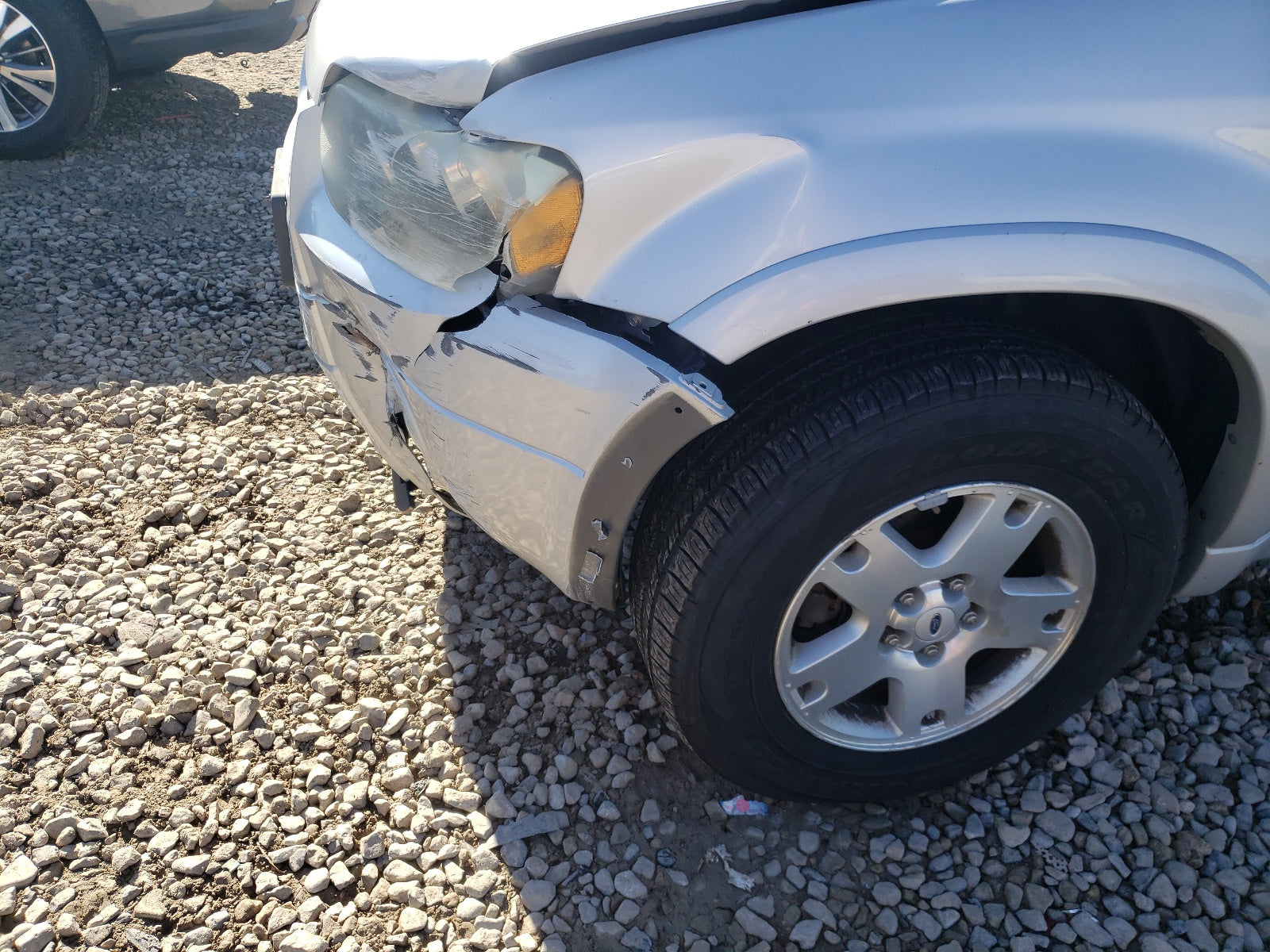 2007 FORD ESCAPE LIM - 1FMCU94137KA52905 — photo 9