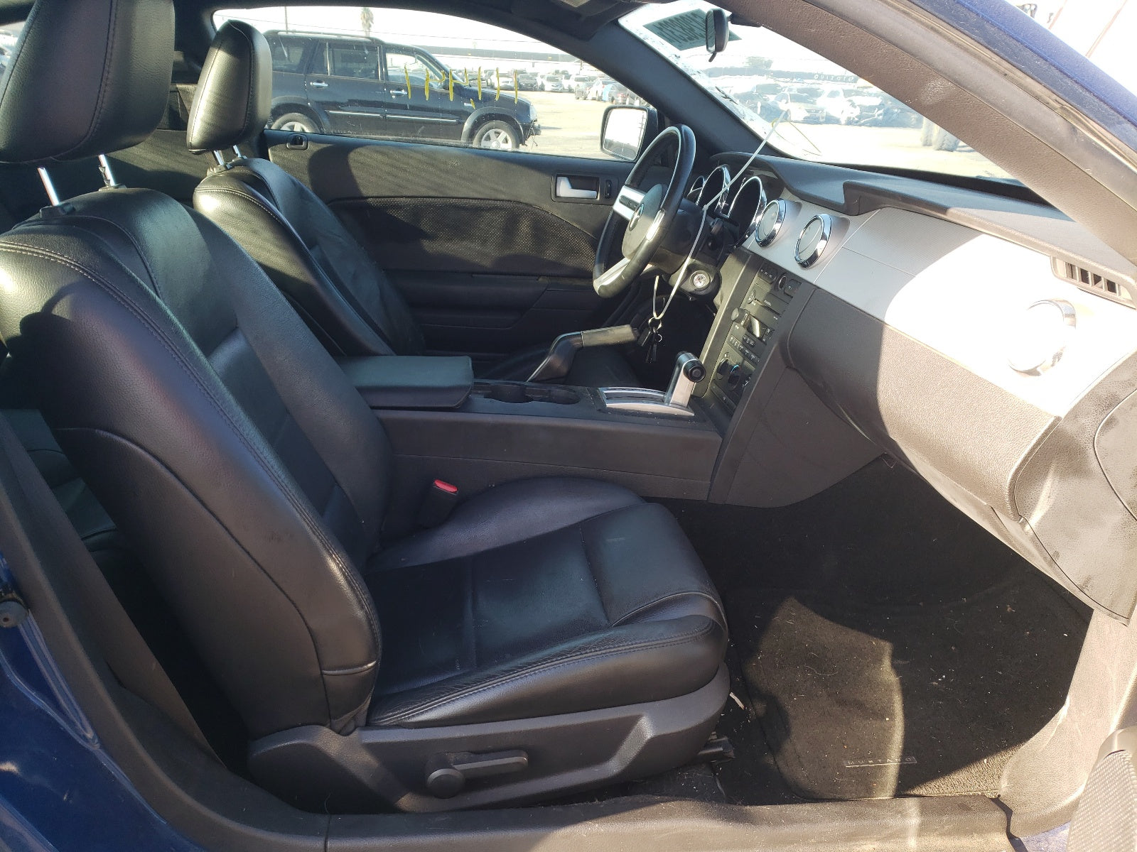 2007 FORD MUSTANG - 1ZVHT80N575363960 — photo 4