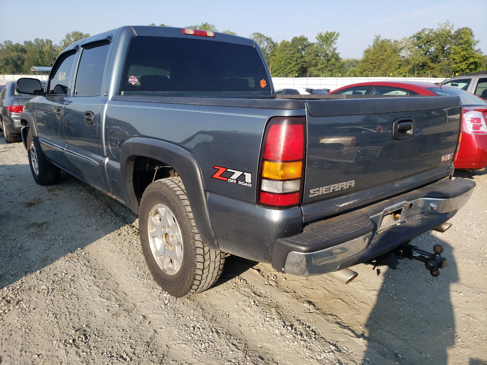 2007 GMC NEW SIERRA - 2GTEK13Z371114718 — photo 3