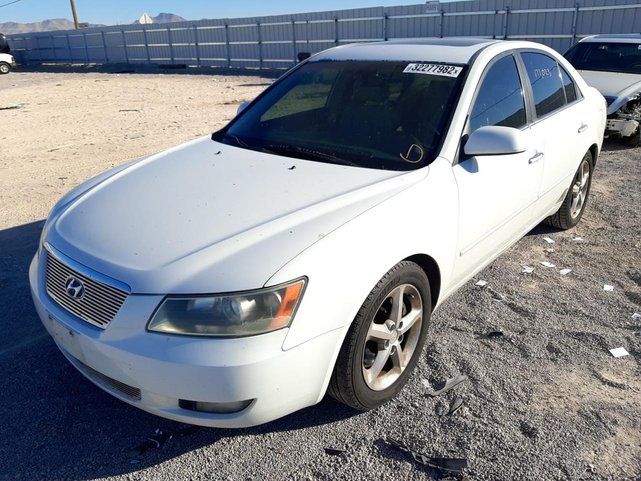 2007 HYUNDAI SONATA SE - 5NPEU46F07H207658 — photo 2