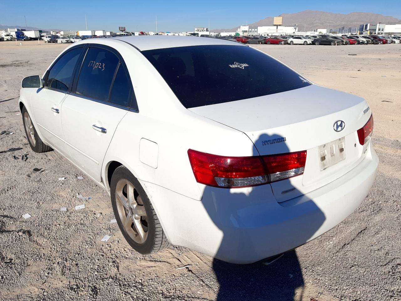 2007 HYUNDAI SONATA SE - 5NPEU46F07H207658 — photo 3
