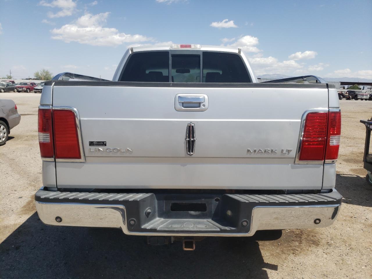 2007 LINCOLN MARK LT - 5LTPW16527FJ08257 — photo 6