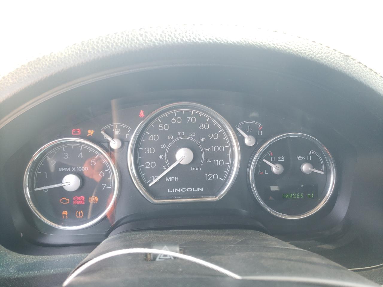 2007 LINCOLN MARK LT - 5LTPW16527FJ08257 — photo 9