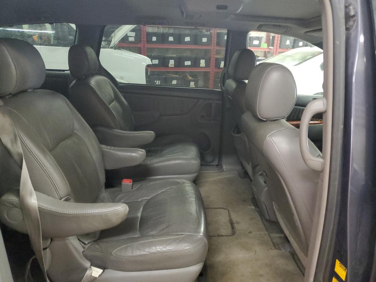 2007 TOYOTA SIENNA XLE - 5TDZK22C17S067301 — photo 11