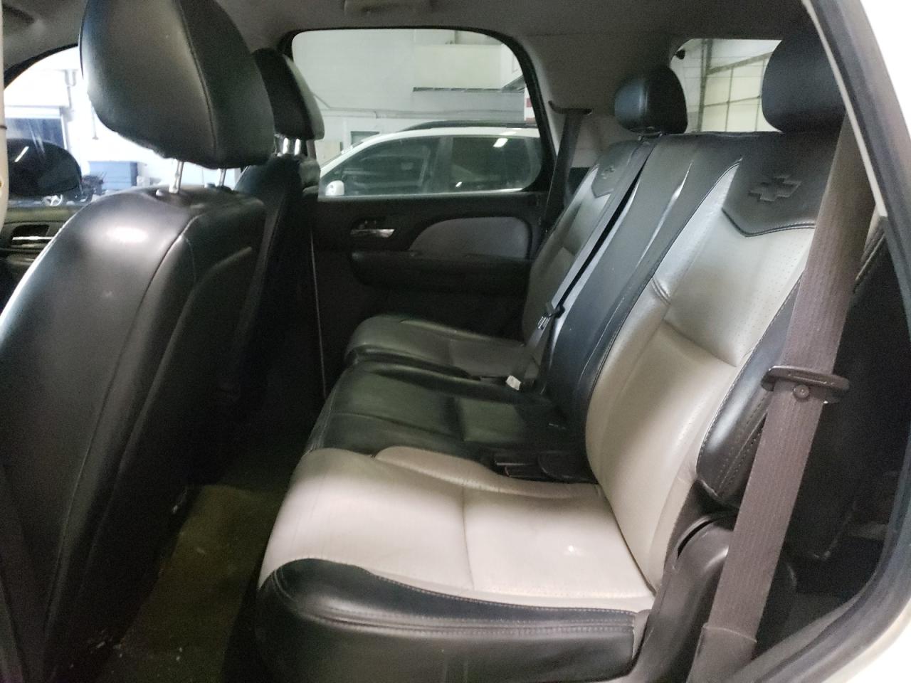 2008 CHEVROLET TAHOE K150 - 1GNFK130X8R261284 — photo 6