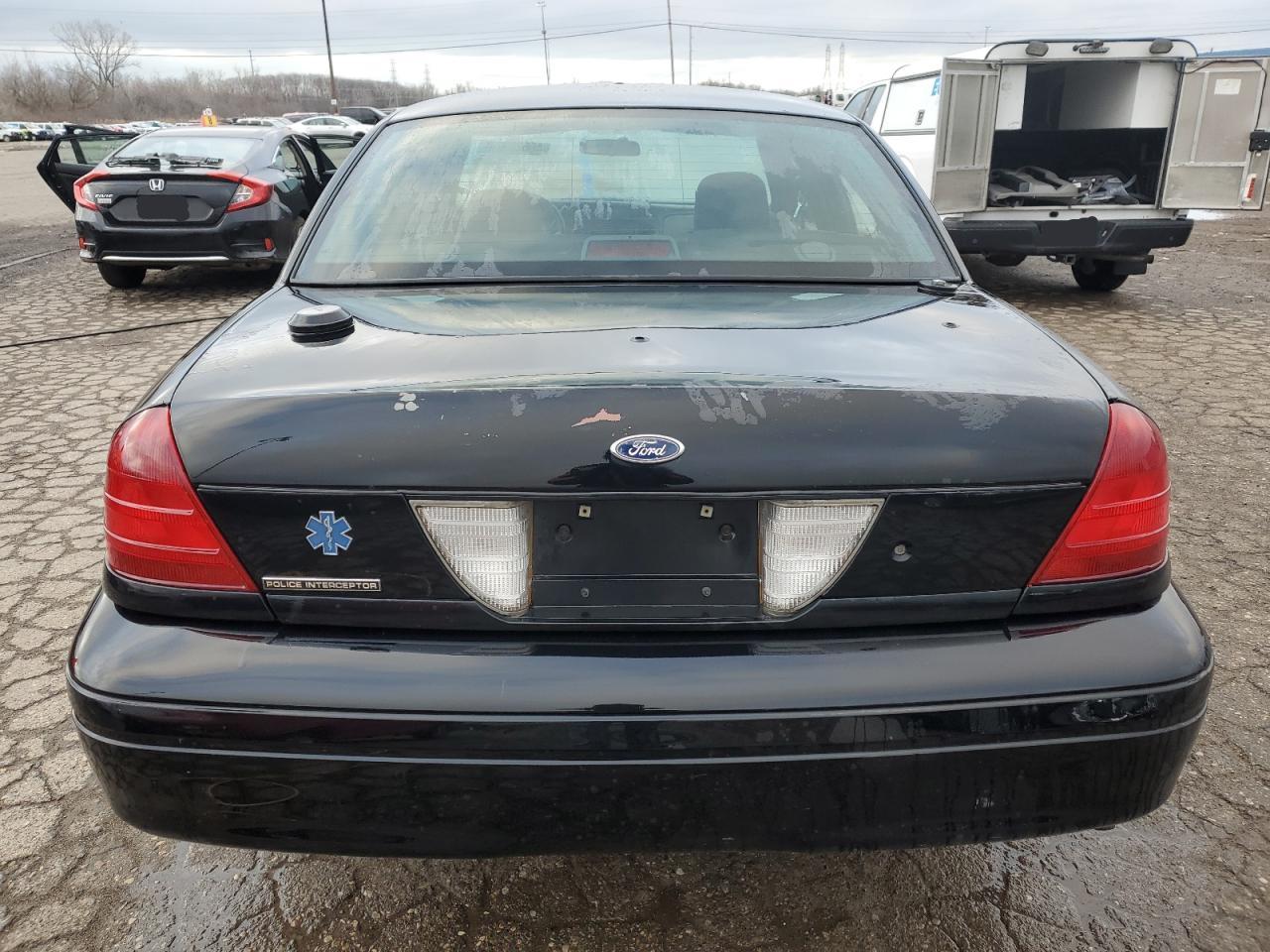 2008 FORD CROWN VICT - 2FAHP71V08X148024 — photo 5