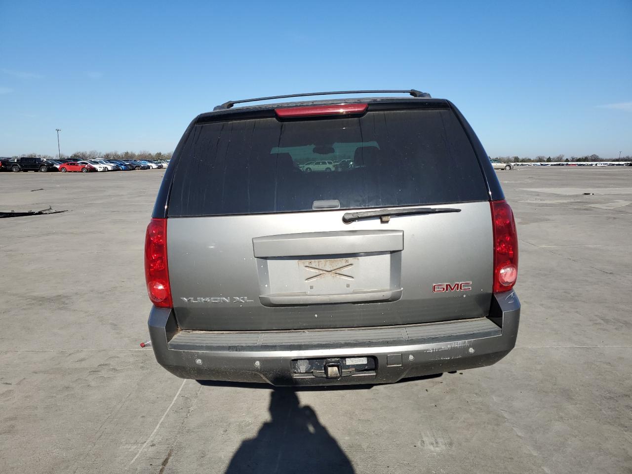 2008 GMC YUKON XL C - 1GKFC16088R150223 — photo 6