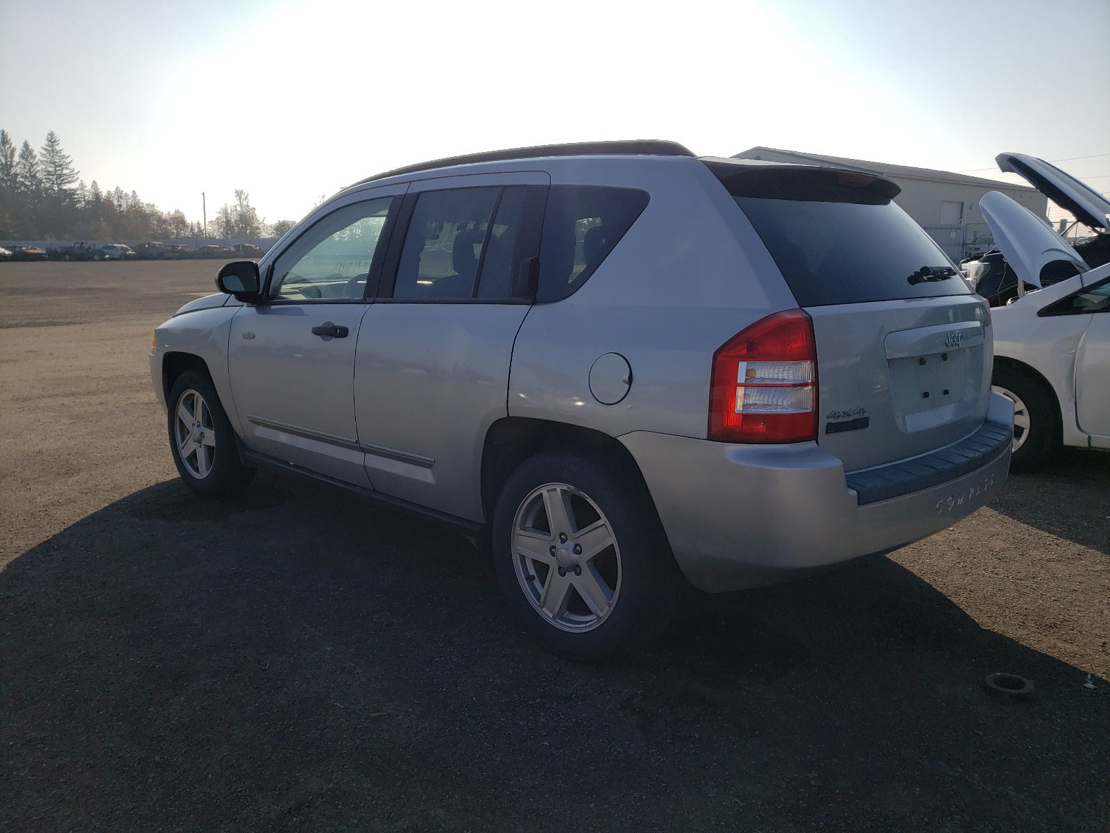 2008 JEEP COMPASS SP - 1J8FF47W58D728825 — photo 3