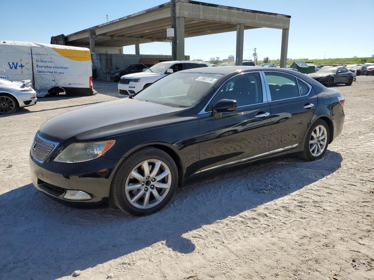 2008 LEXUS LS 460 - JTHBL46F485056961 — photo 1