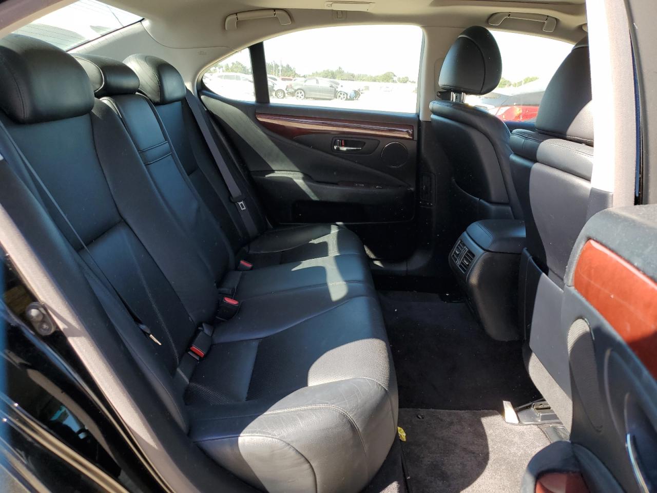 2008 LEXUS LS 460 - JTHBL46F485056961 — photo 9