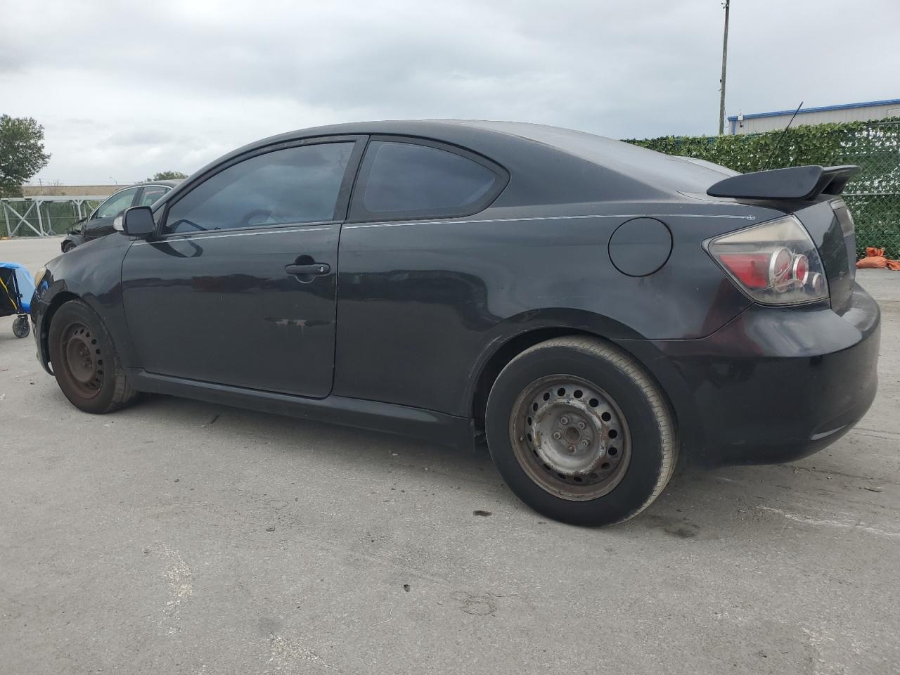 2008 TOYOTA SCION TC - JTKDE167880247154 — photo 2