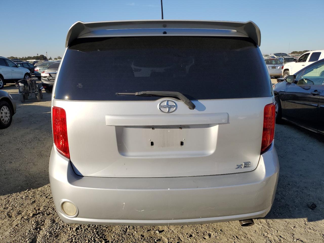 2008 TOYOTA SCION XB - JTLKE50E581015705 — photo 6