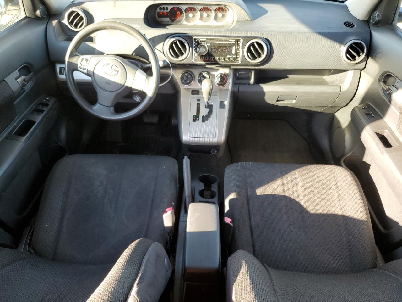 2008 TOYOTA SCION XB - JTLKE50E581015705 — photo 8