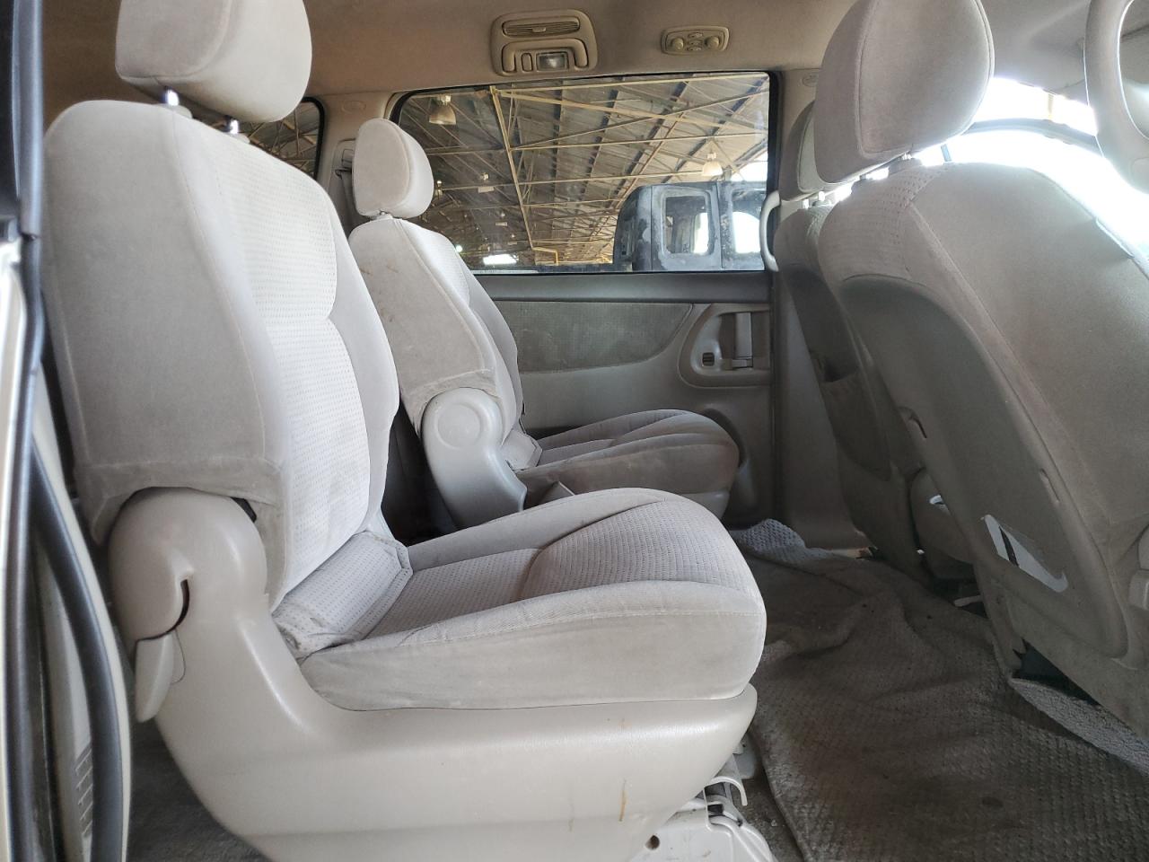 2008 TOYOTA SIENNA CE - 5TDZK23CX8S170930 — photo 10