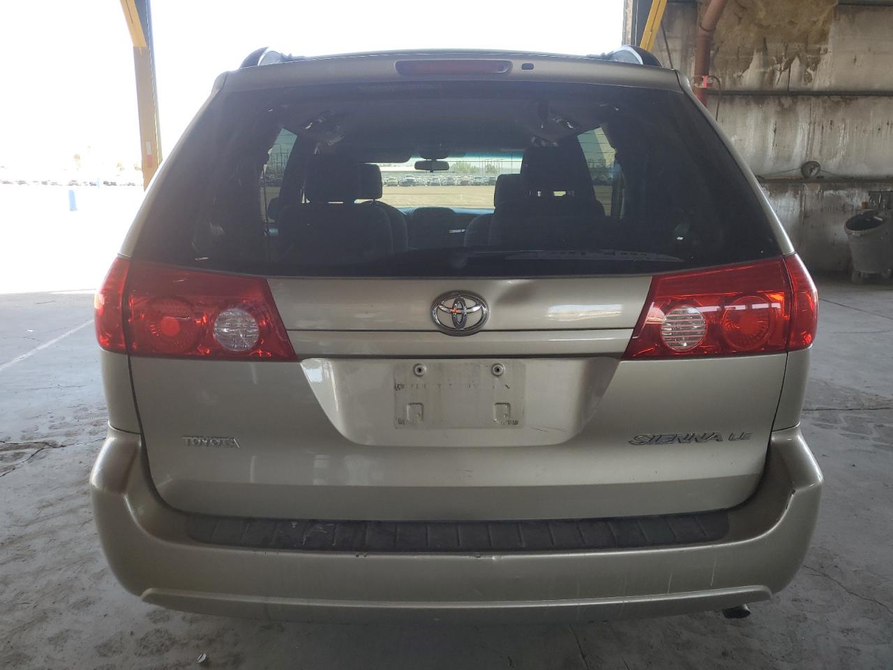 2008 TOYOTA SIENNA CE - 5TDZK23CX8S170930 — photo 6