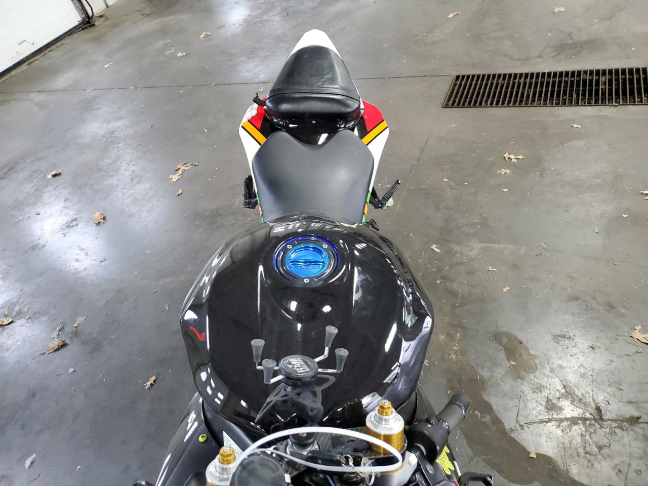 2008 YAMAHA YZFR6 - JYARJ16E28A004954 — photo 5