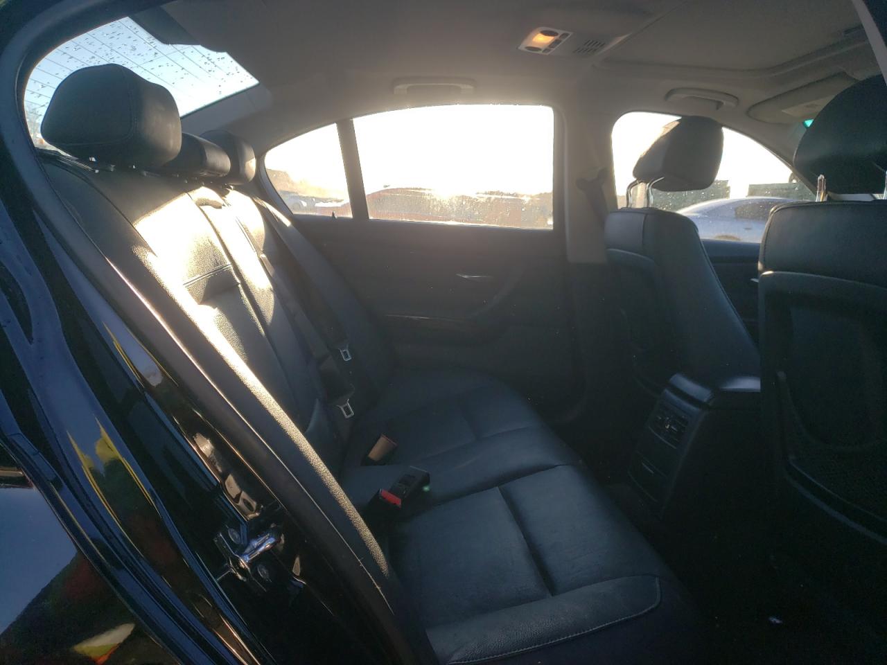 2009 BMW 328 I - WBAPH73599E128063 — photo 10
