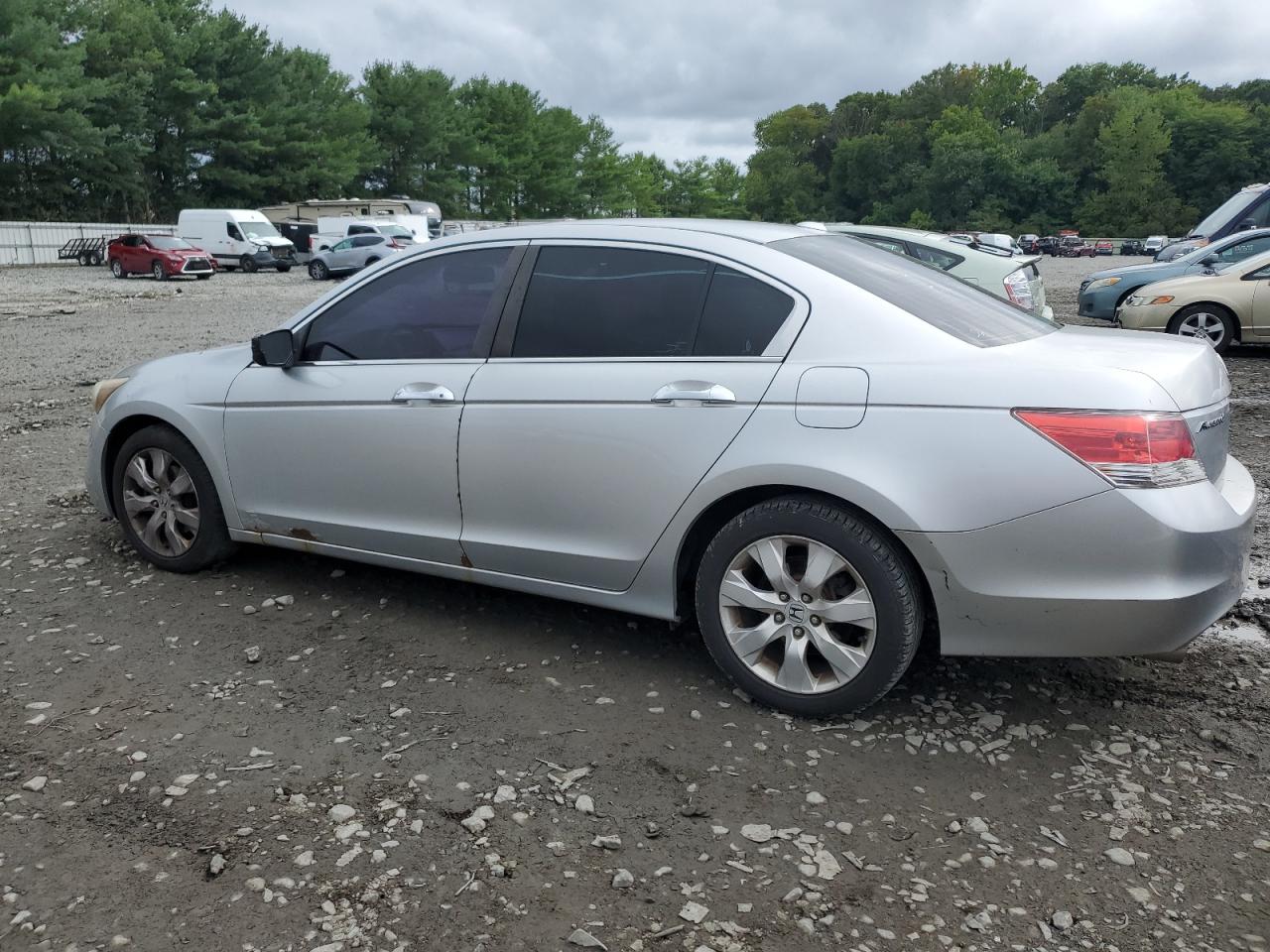 2009 HONDA ACCORD EXL - 5KBCP36829B501138 — photo 2