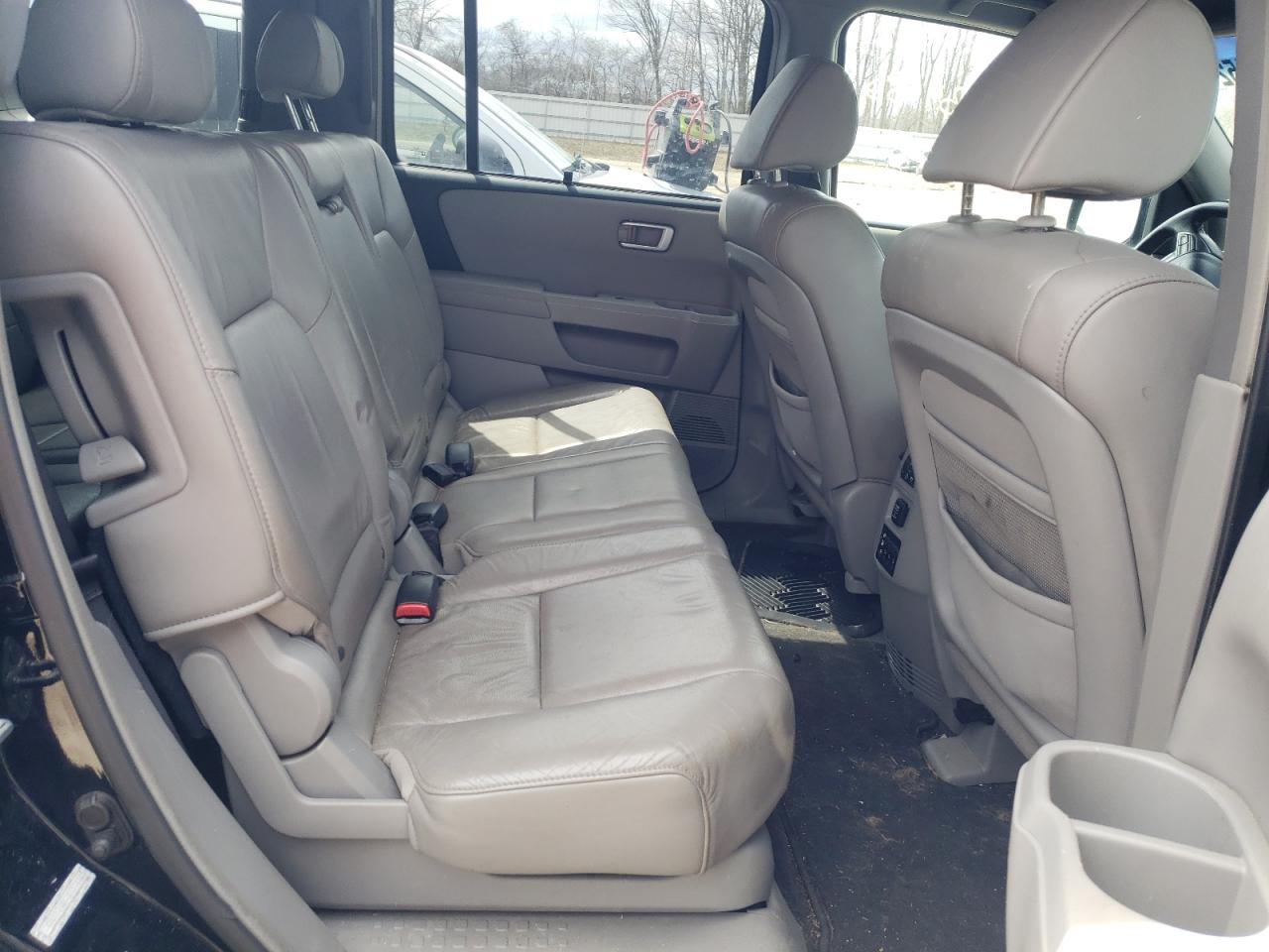 2009 HONDA PILOT TOUR - 5FNYF48999B032536 — photo 6