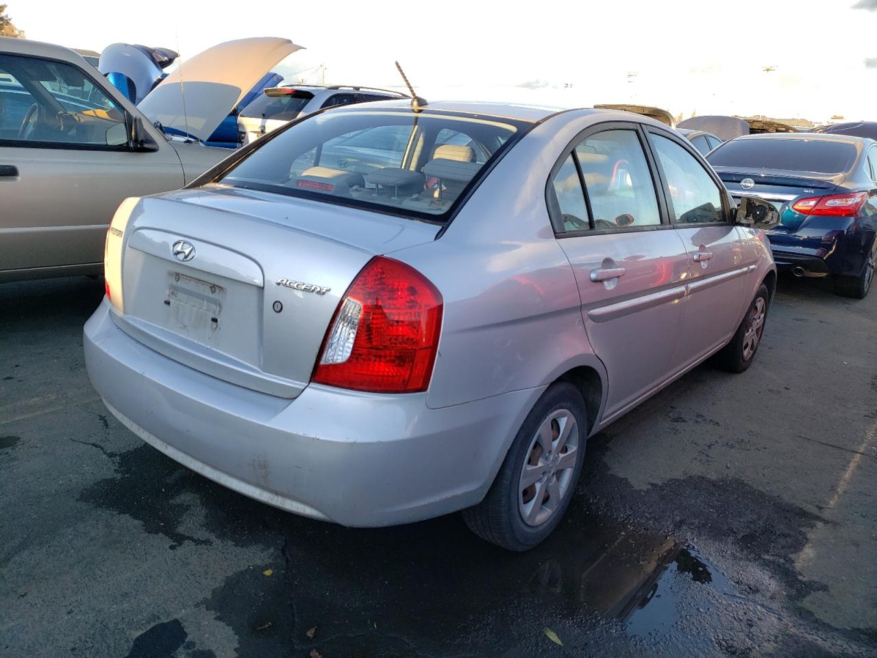 2009 HYUNDAI ACCENT GLS - KMHCN46C29U366342 — photo 4