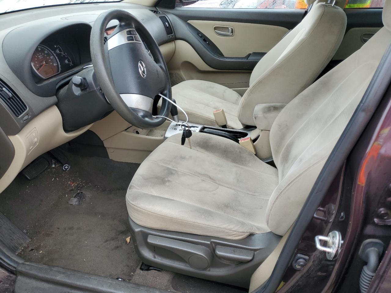 2009 HYUNDAI ELANTRA GL - KMHDU46DX9U628981 — photo 7