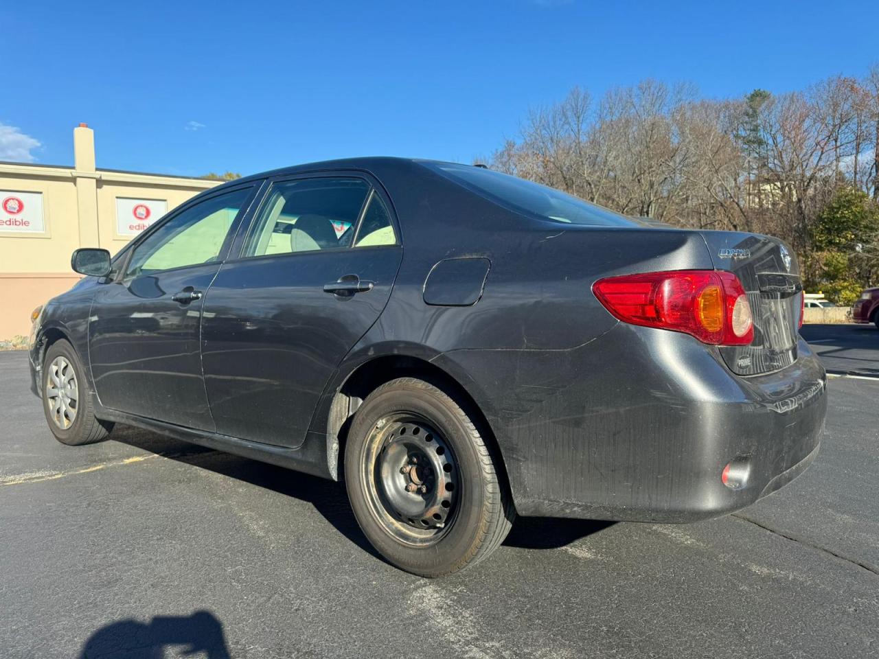 2009 TOYOTA COROLLA BA - JTDBL40E19J040596 — photo 2