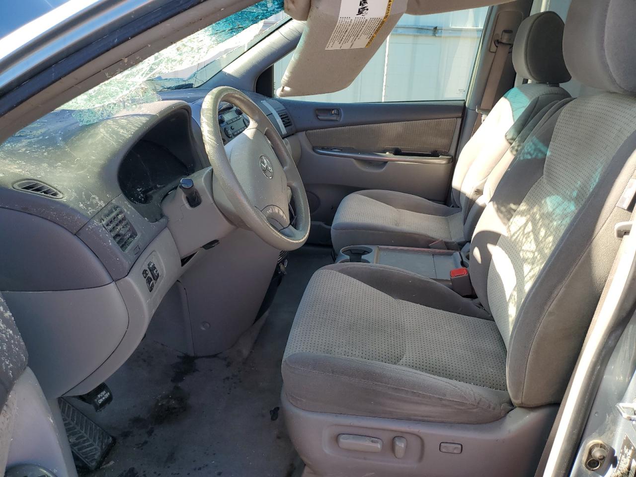 2009 TOYOTA SIENNA CE - 5TDZK23C39S278386 — photo 7