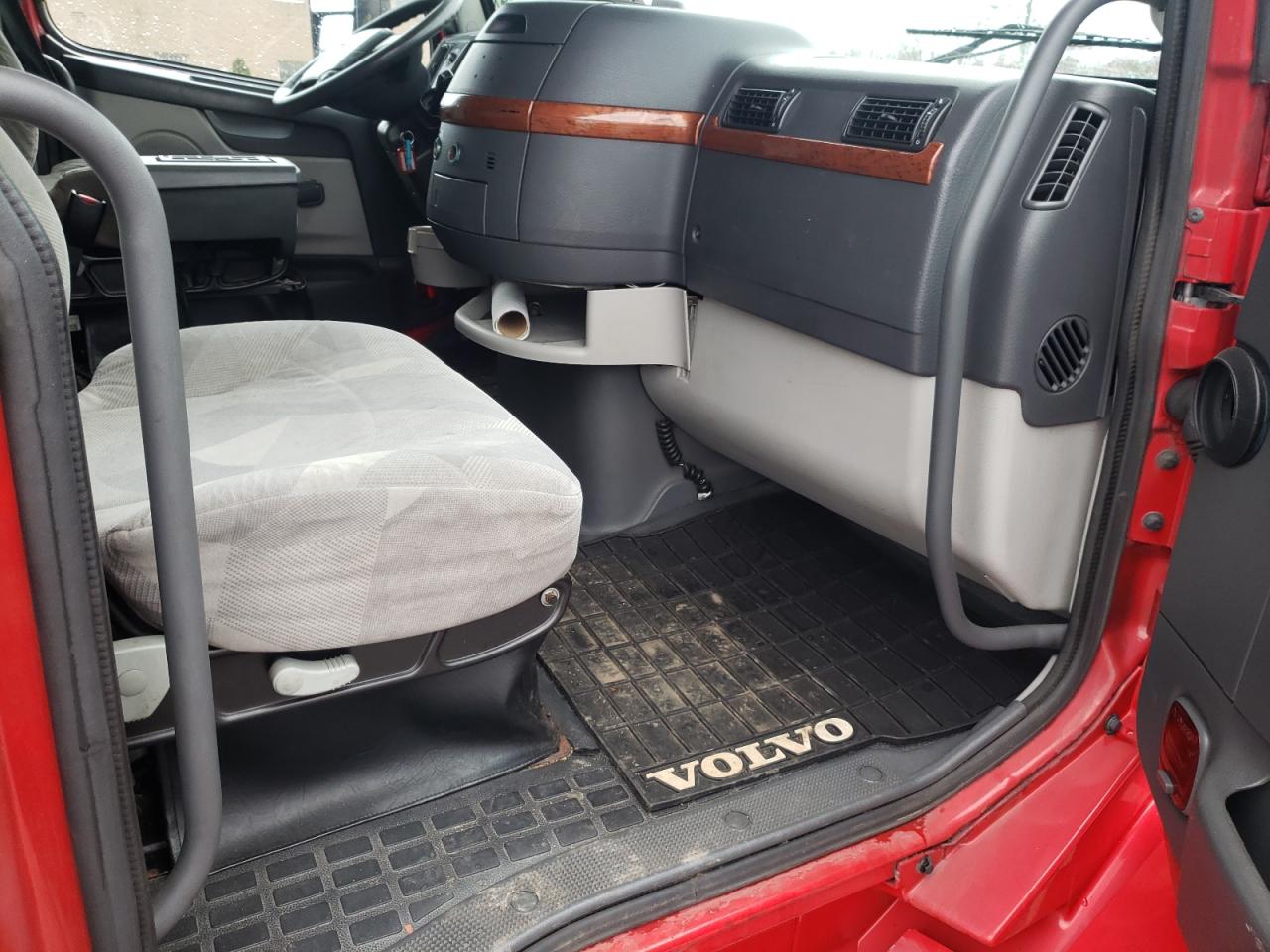 2009 VOLVO VN VNL - 4V4NC9TH59N281820 — photo 4
