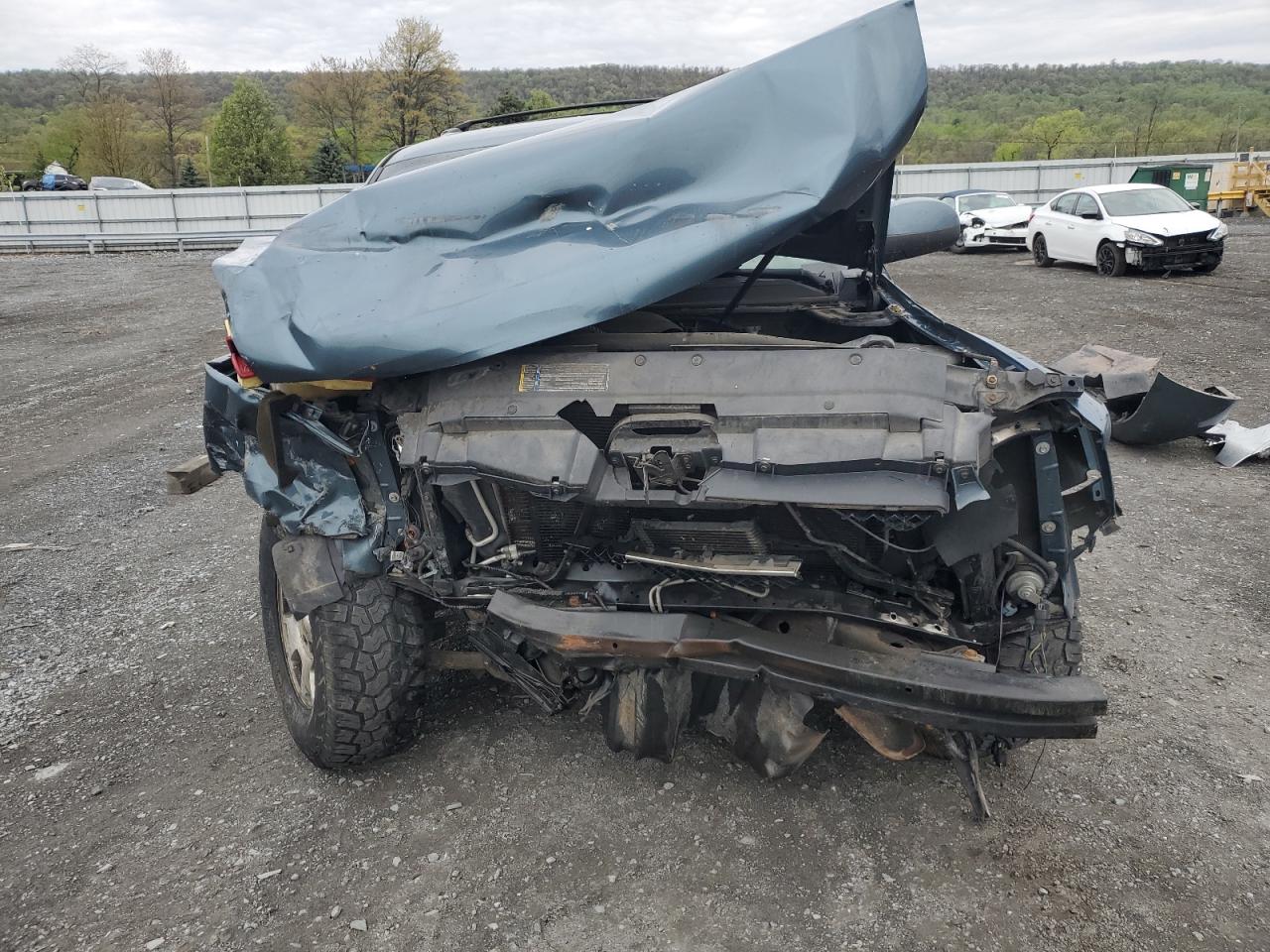 2010 CHEVROLET TAHOE K150 - 1GNUKBE05AR106450 — photo 5