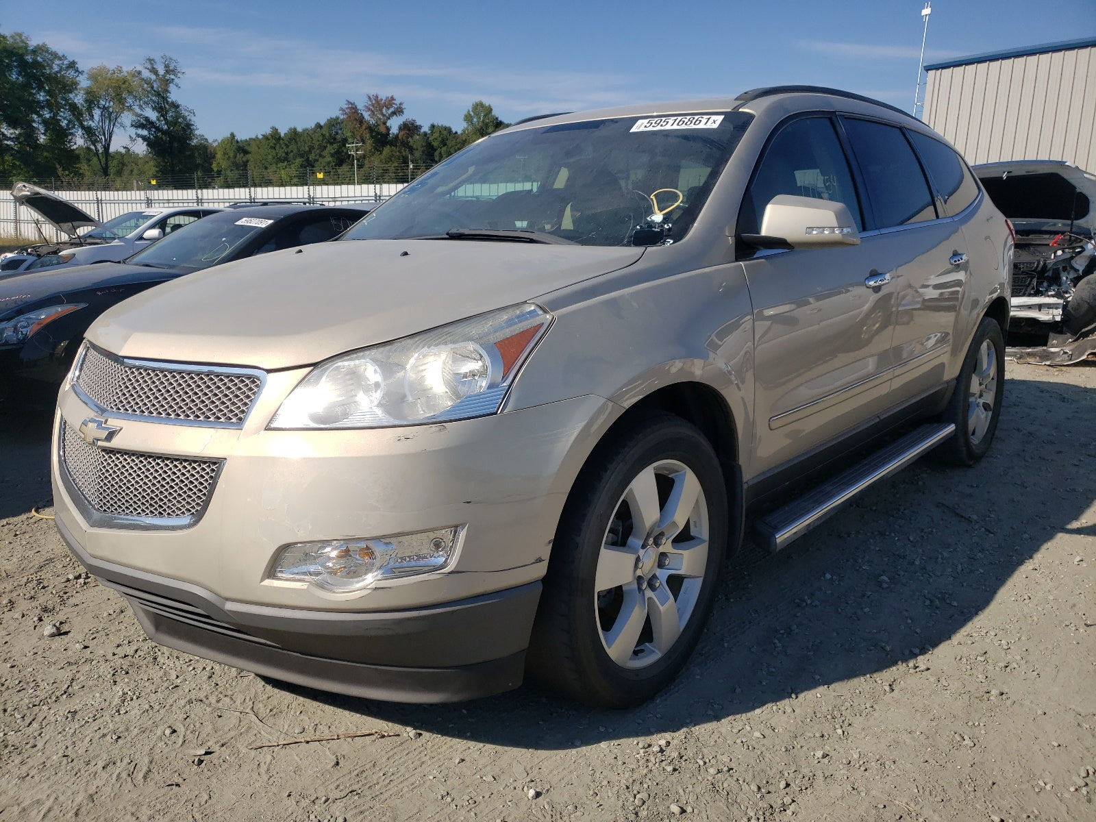 2010 CHEVROLET TRAVERSE L - 1GNLRHED8AS150738 — photo 2