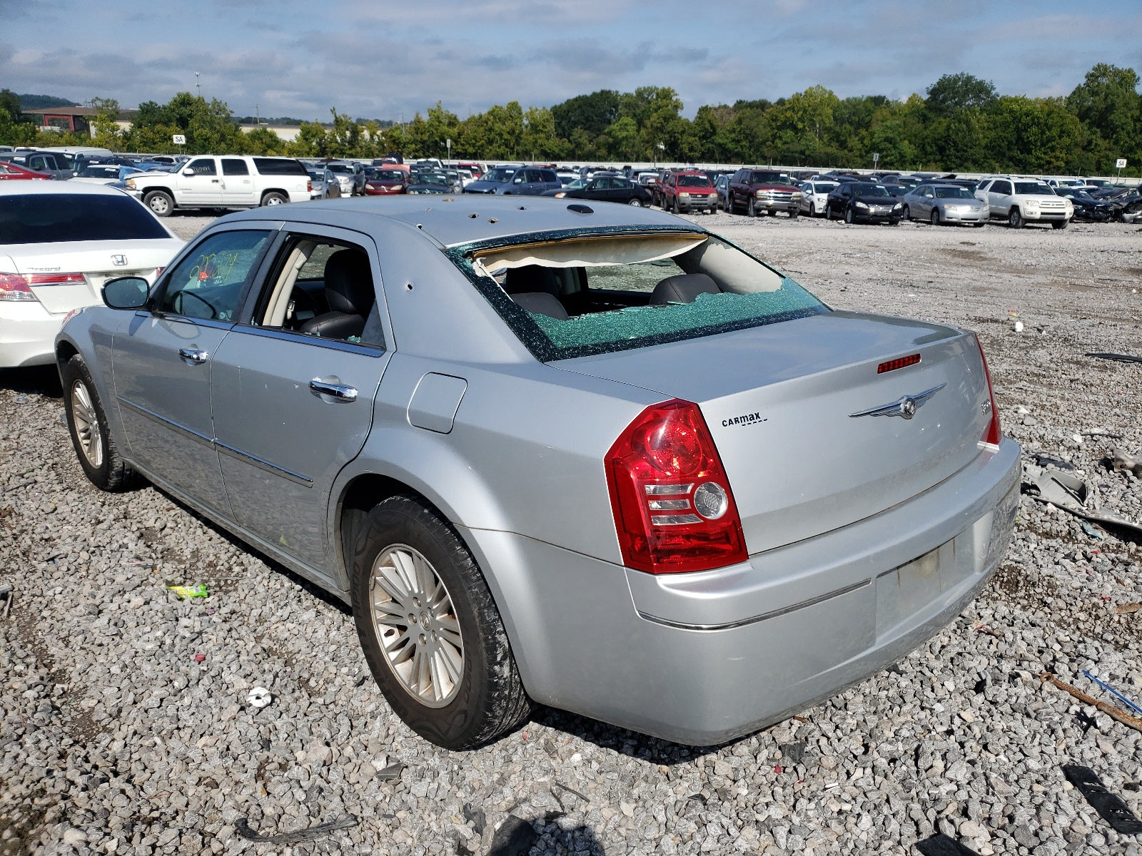 2010 CHRYSLER 300 TOURIN - 2C3CA5CV2AH309047 — photo 3