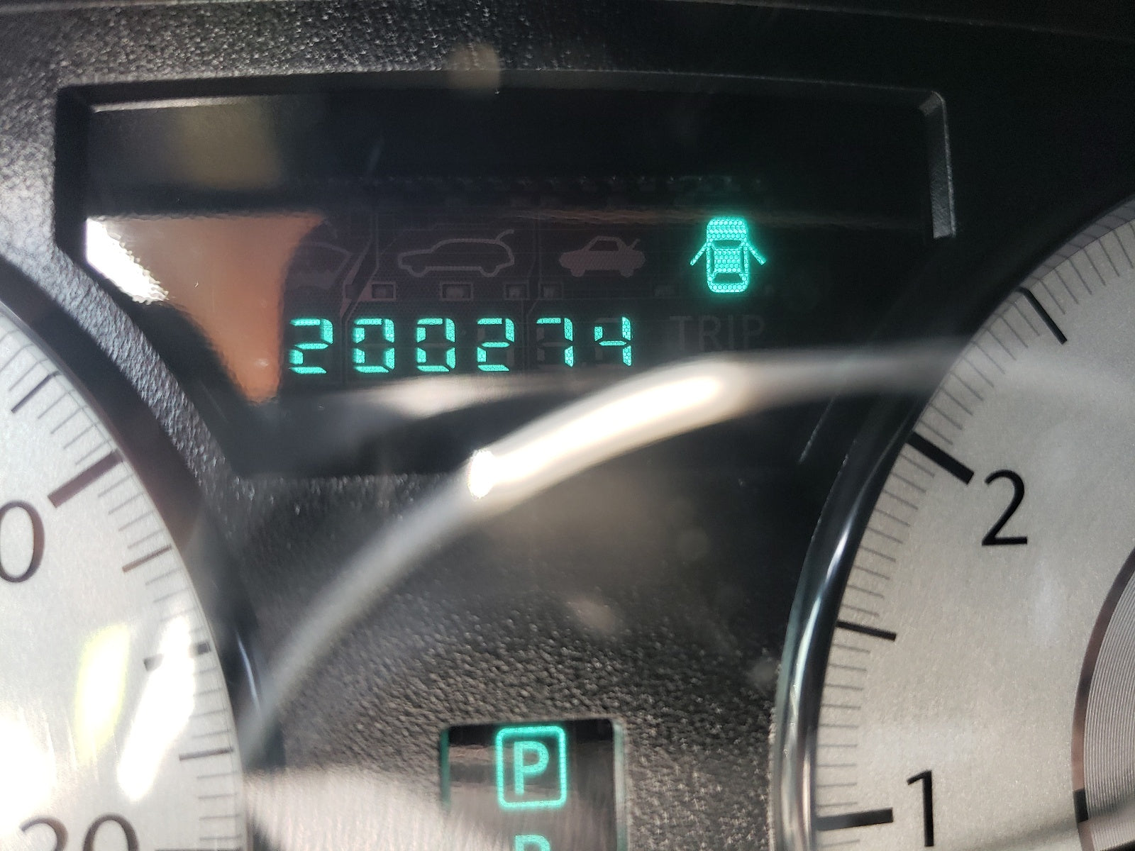 2010 CHRYSLER 300 TOURIN - 2C3CA5CV2AH309047 — photo 8