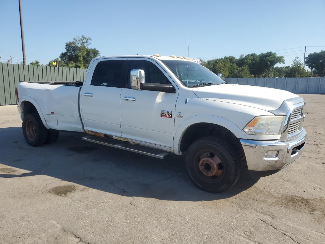 2010 DODGE RAM 3500 - 3D73Y4CL3AG163490 — photo 4