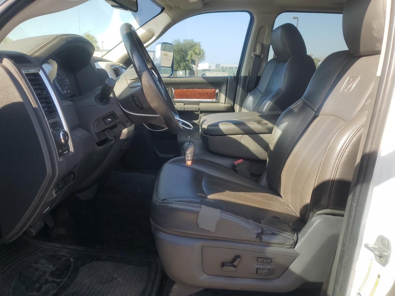 2010 DODGE RAM 3500 - 3D73Y4CL3AG163490 — photo 7