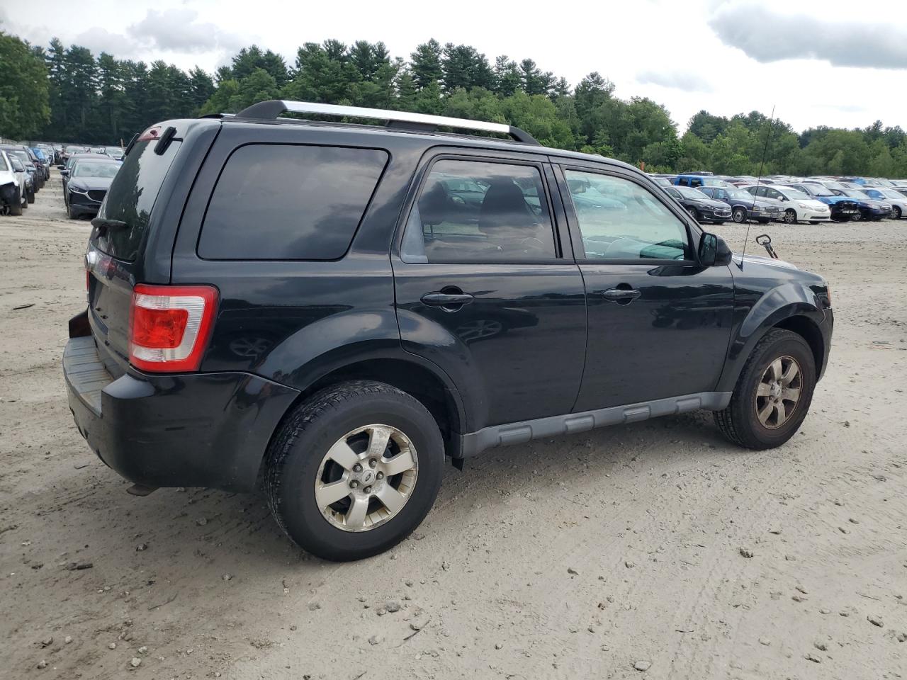 2010 FORD ESCAPE LIM - 1FMCU9E71AKC64048 — photo 3