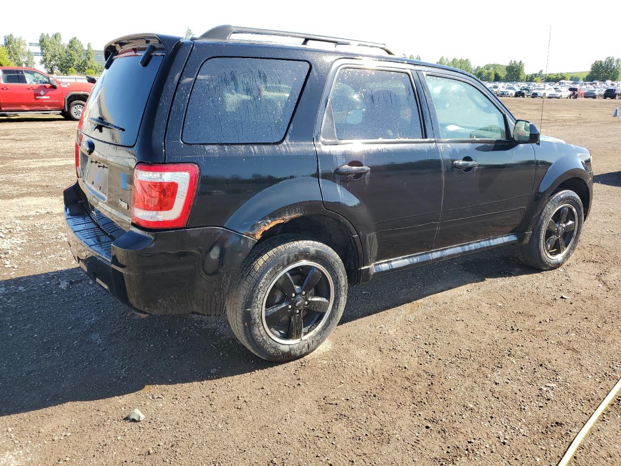 2010 FORD ESCAPE XLT - 1FMCU0DGXAKA51273 — photo 3