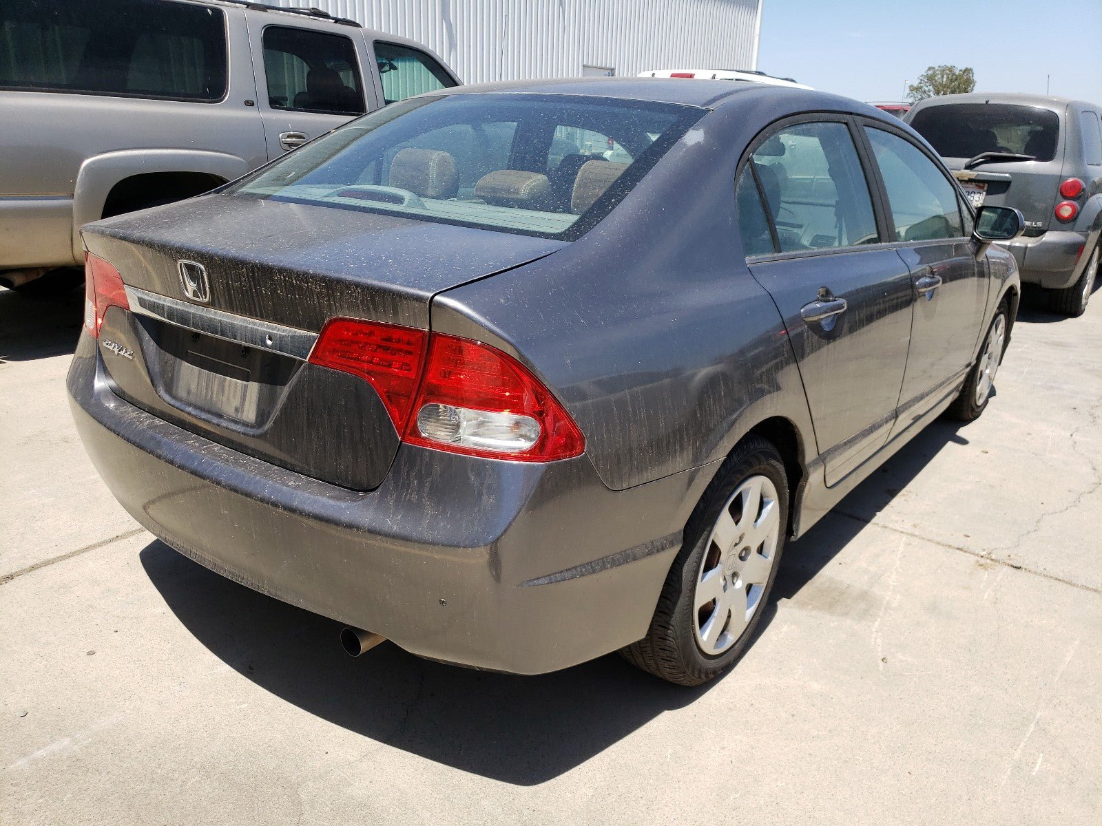 2010 HONDA CIVIC LX - 19XFA1F55AE001895 — photo 4