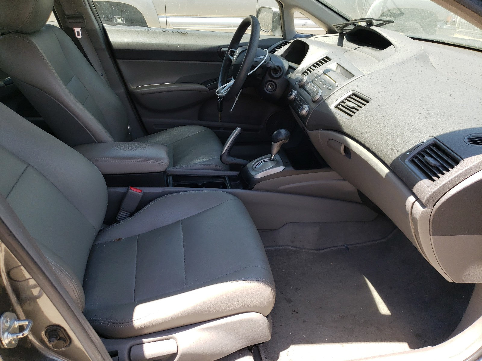 2010 HONDA CIVIC LX - 19XFA1F55AE001895 — photo 5