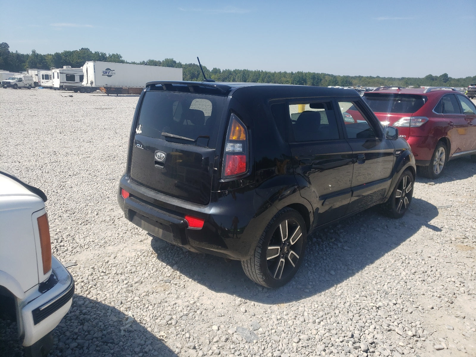 2010 KIA SOUL + - KNDJT2A21A7126965 — photo 4