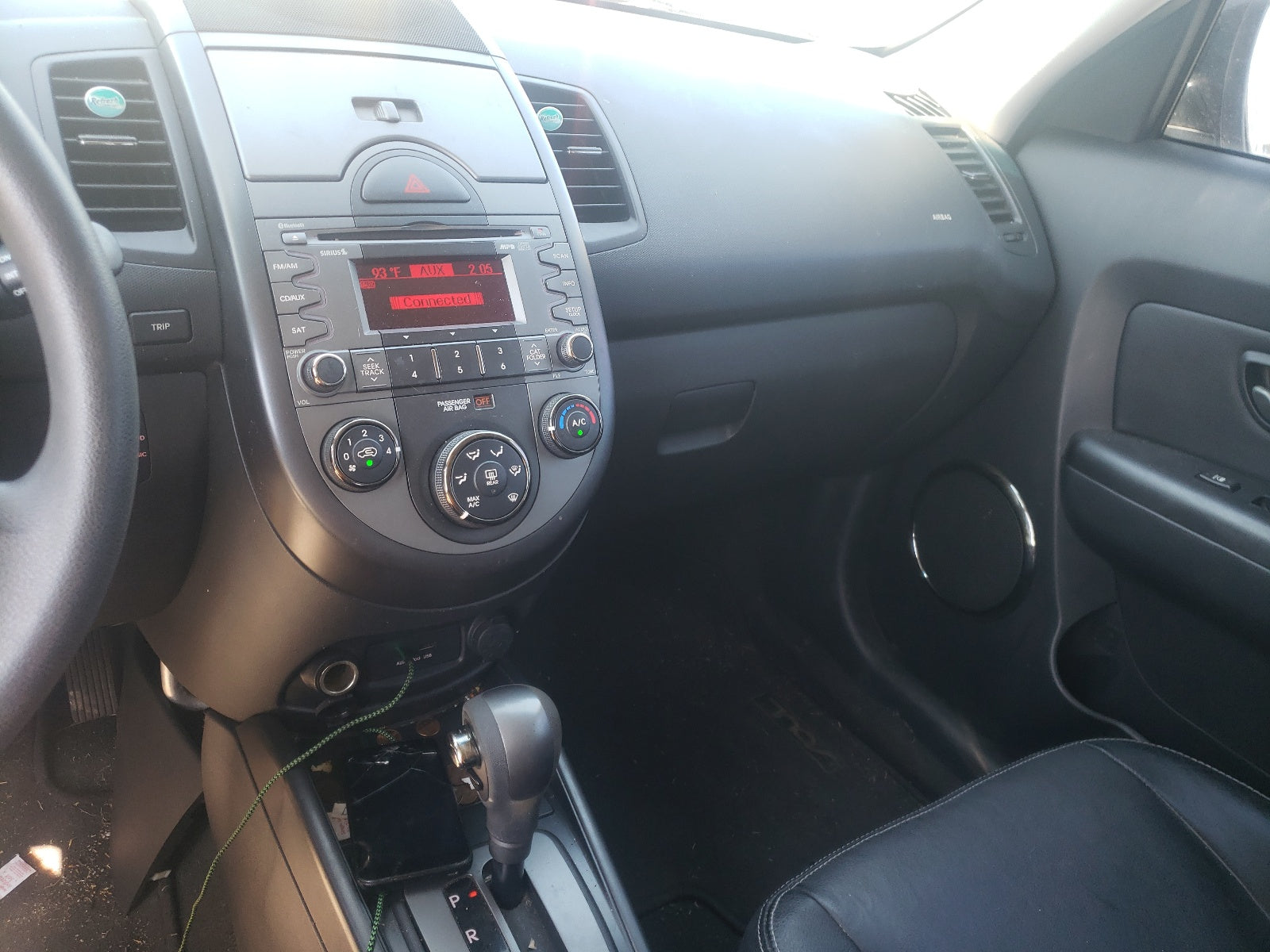 2010 KIA SOUL + - KNDJT2A21A7126965 — photo 5