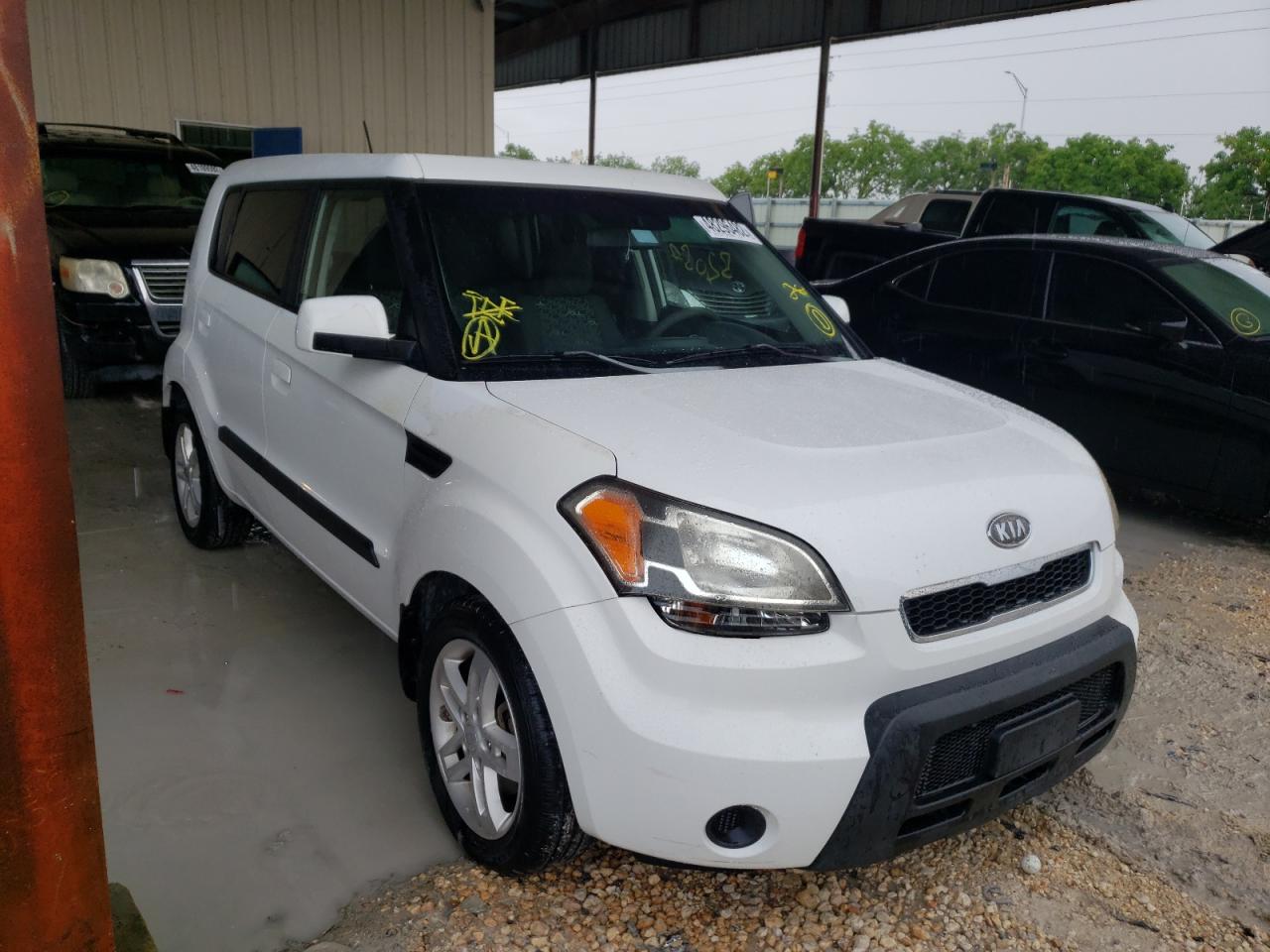 2010 KIA SOUL + - KNDJT2A28A7032856 — photo 1